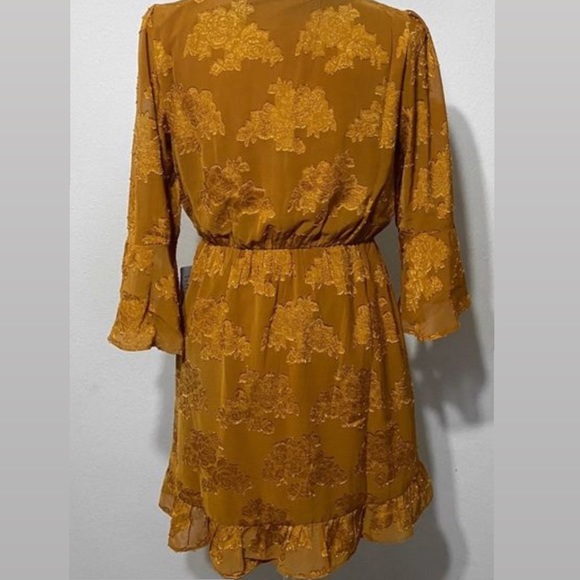 Kenedik Ruffle Wrap Dress - Picture 6 of 6